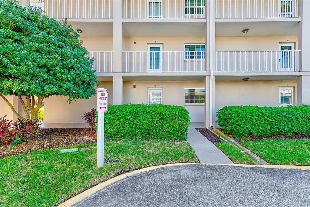 10215 REGAL DRIVE UNIT 16 LARGO, FL 33774