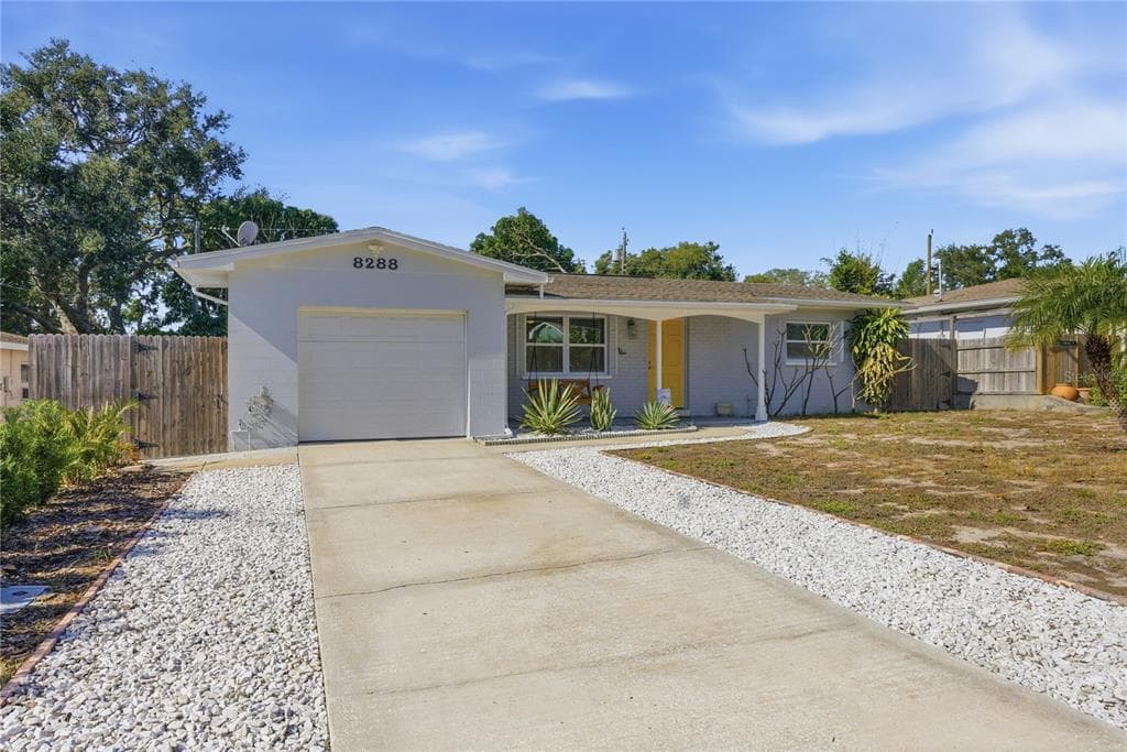 8288 137TH LANE SEMINOLE, FL 33776
