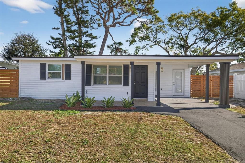 11197 102ND LANE LARGO, FL 33773