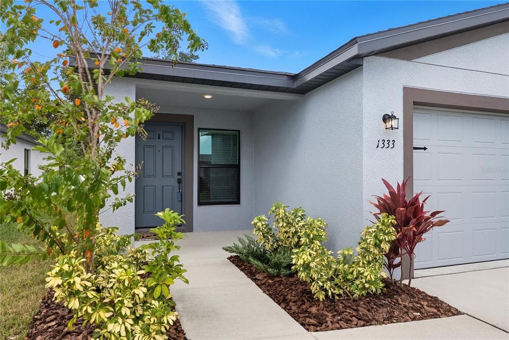 1333 BARNACLE BAY PLACE TAMPA, FL 33619