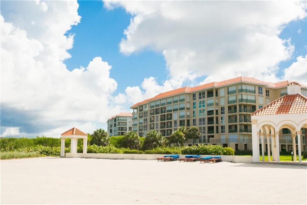 4737 DOLPHIN CAY LANE S UNIT 207 ST PETERSBURG, FL 33711