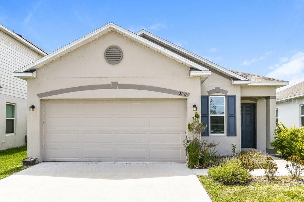 2292 CANYON BREEZE AVENUE KISSIMMEE, FL 34746
