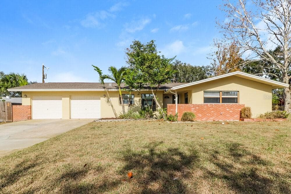 1940 RIPON DRIVE CLEARWATER, FL 33764