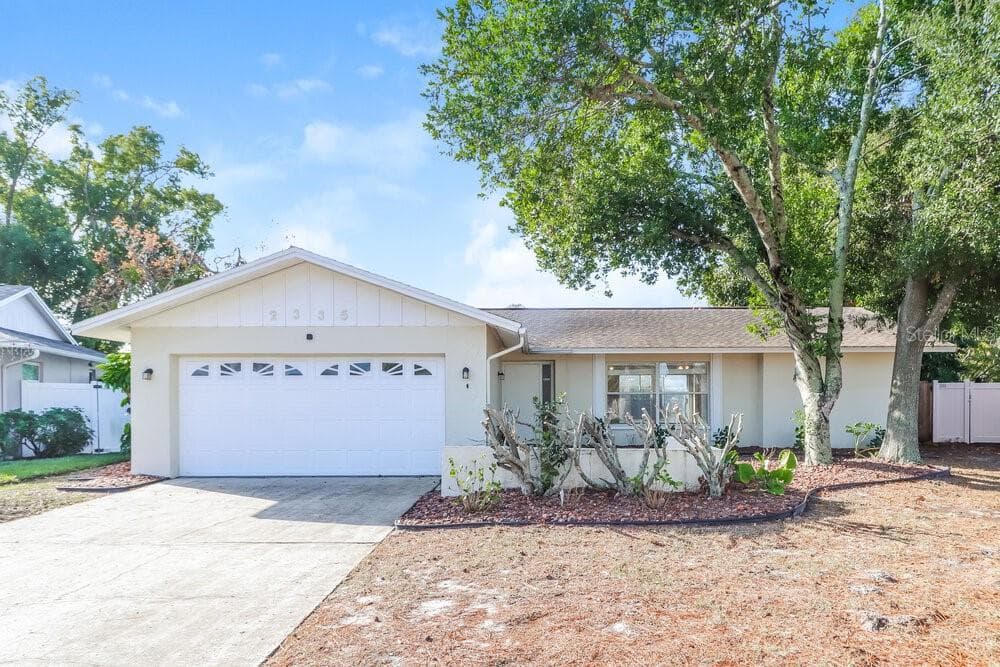 2335 TIMBERCREST CIRCLE W CLEARWATER, FL 33763