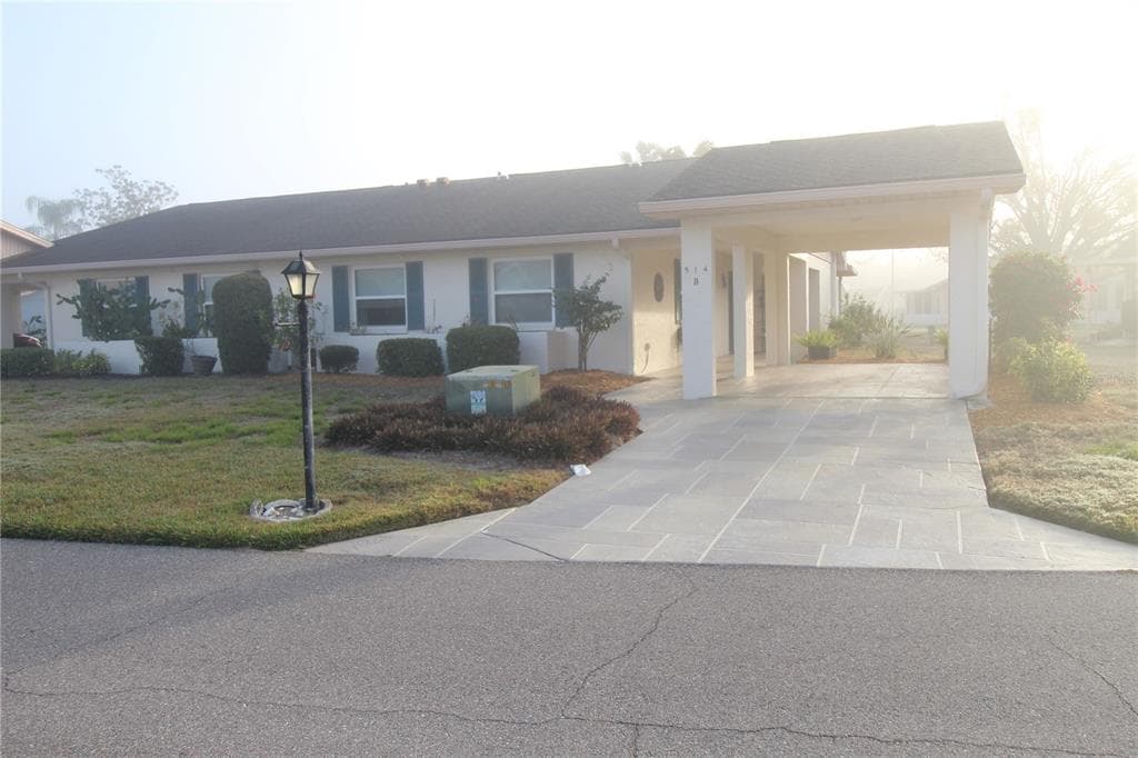 514 FINSBURY CIRCLE UNIT B SUN CITY CENTER, FL 33573