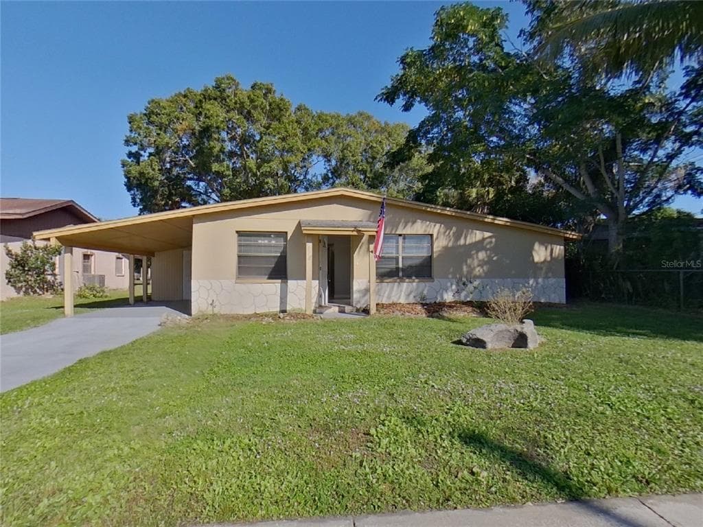 1318 BAKER DRIVE MELBOURNE, FL 32901