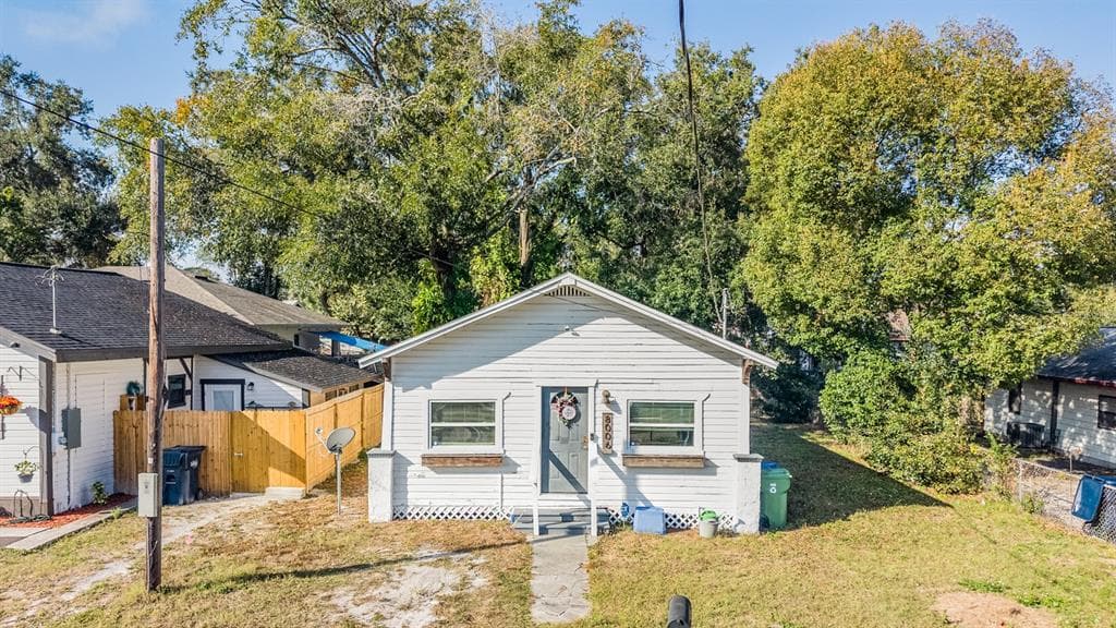8006 N KLONDYKE STREET TAMPA, FL 33604