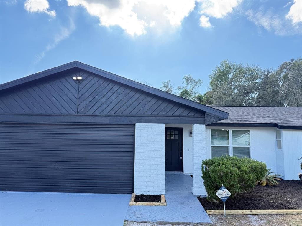 4107 DENAGE COURT BRANDON, FL 33511