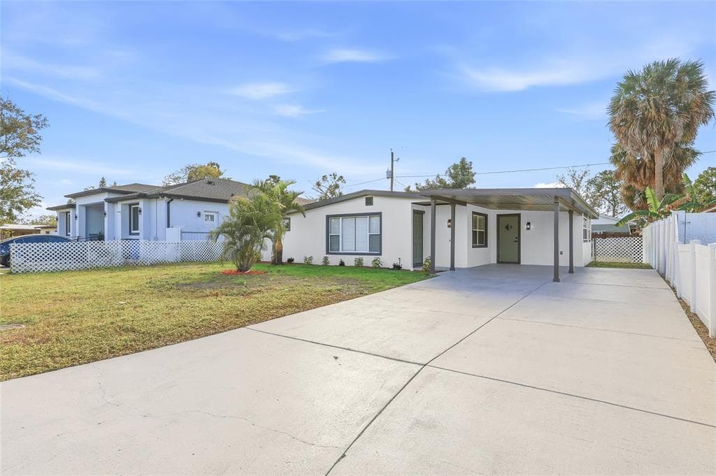8012 DELL DRIVE TAMPA, FL 33615
