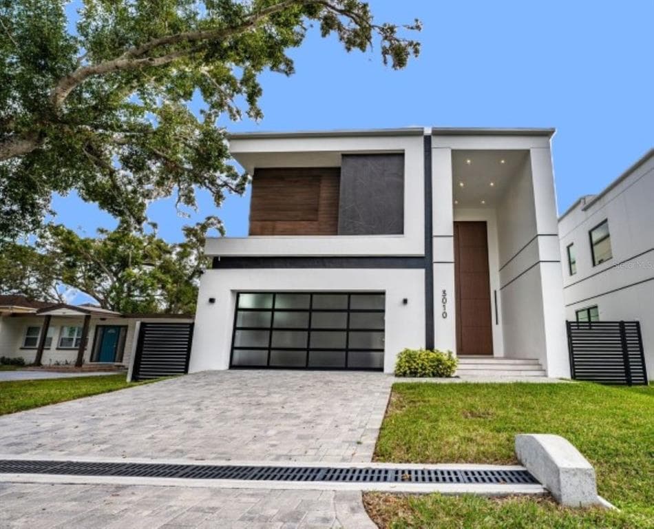 3010 W TRILBY AVENUE TAMPA, FL 33611