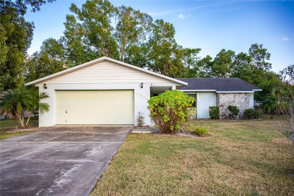 7607 LEWIS ROAD LAKELAND, FL 33810