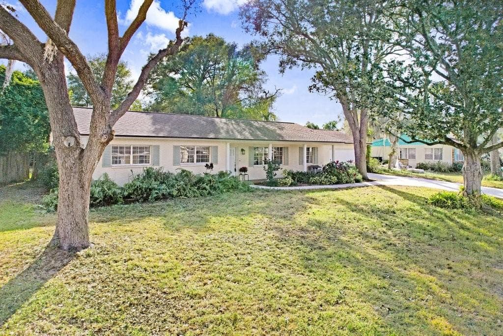 117 CRESTVIEW DRIVE BRANDON, FL 33511