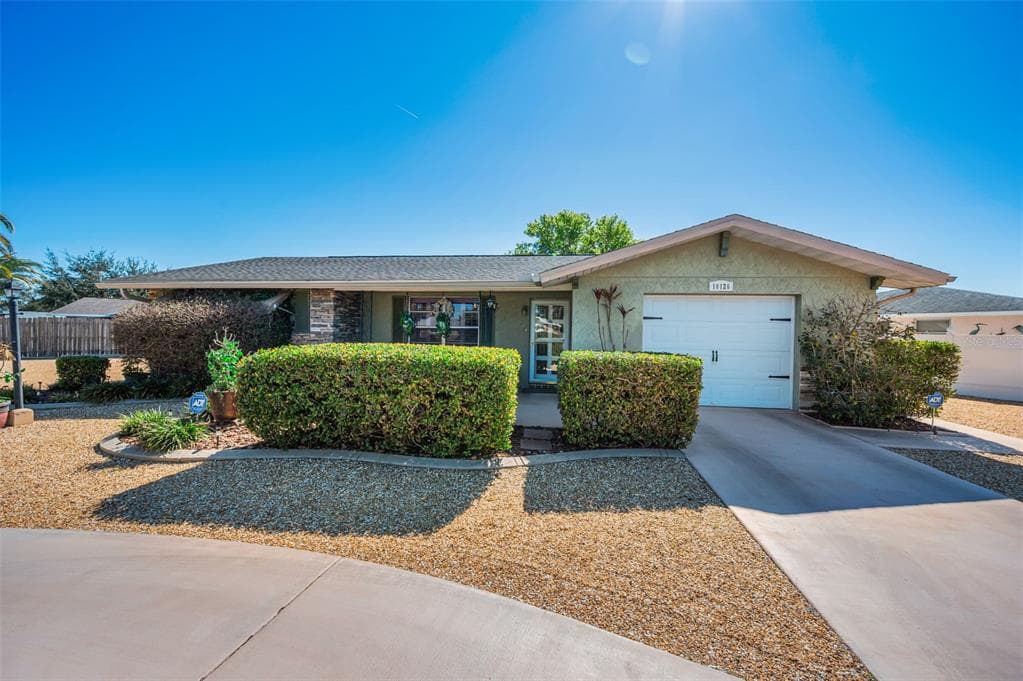 10126 HOOP COURT PORT RICHEY, FL 34668