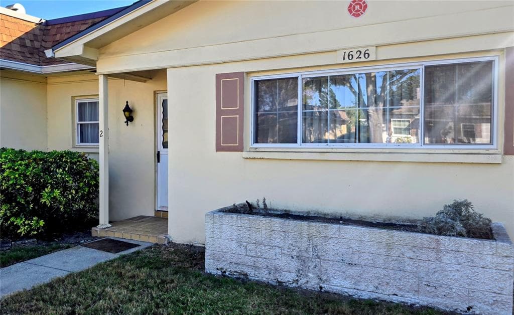 1626 S LAKE AVENUE UNIT 2 CLEARWATER, FL 33756