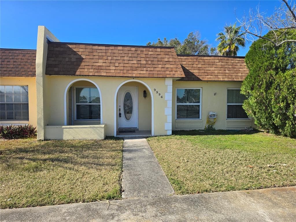 9994 83RD STREET N SEMINOLE, FL 33777