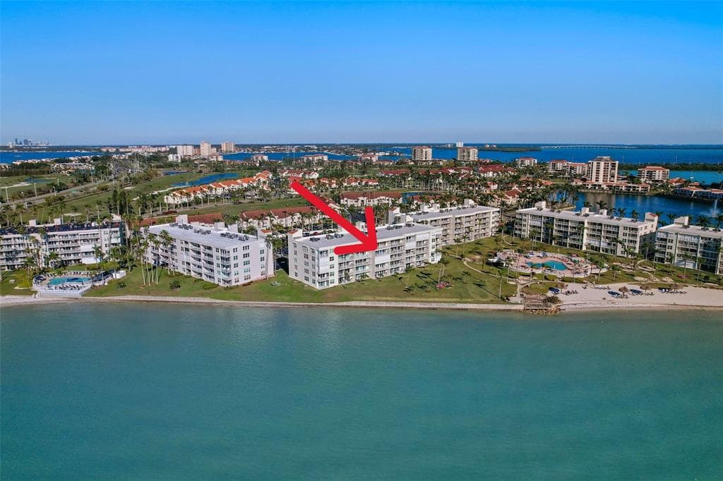 6001 BAHIA DEL MAR CIRCLE UNIT 429 ST PETERSBURG, FL 33715