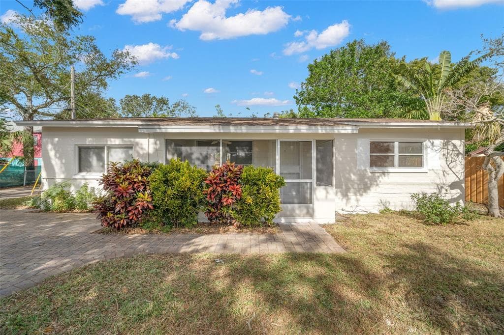 5107 26TH AVENUE S GULFPORT, FL 33707