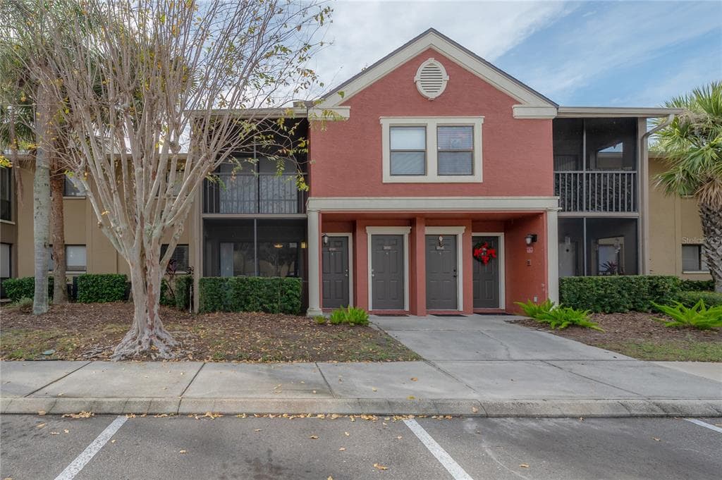 5709 BAYWATER DRIVE TAMPA, FL 33615