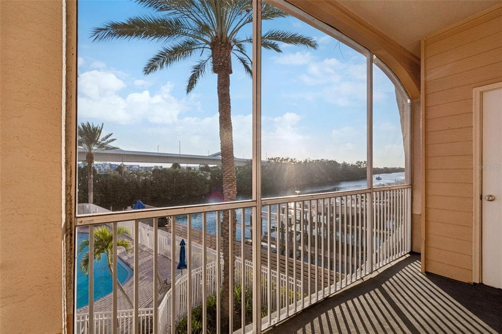 5000 CULBREATH KEY WAY UNIT 4207 TAMPA, FL 33611