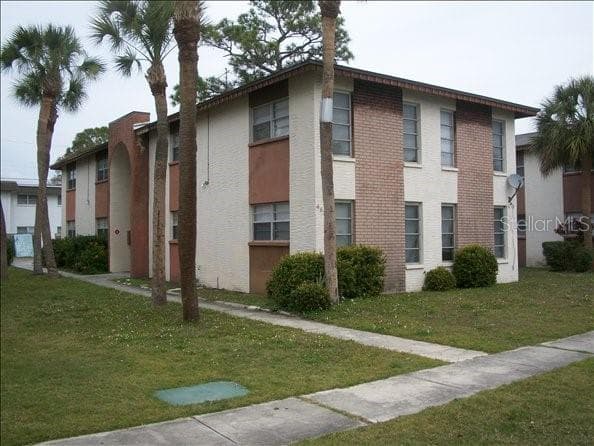 463 76TH AVENUE N UNIT 1 ST PETERSBURG, FL 33702