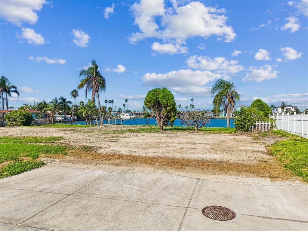 570 JOHNS PASS AVENUE MADEIRA BEACH, FL 33708
