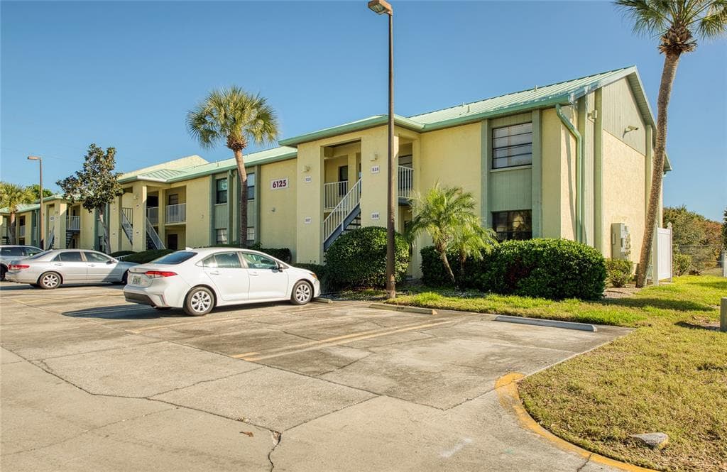 6125 113TH STREET UNIT 508 SEMINOLE, FL 33772