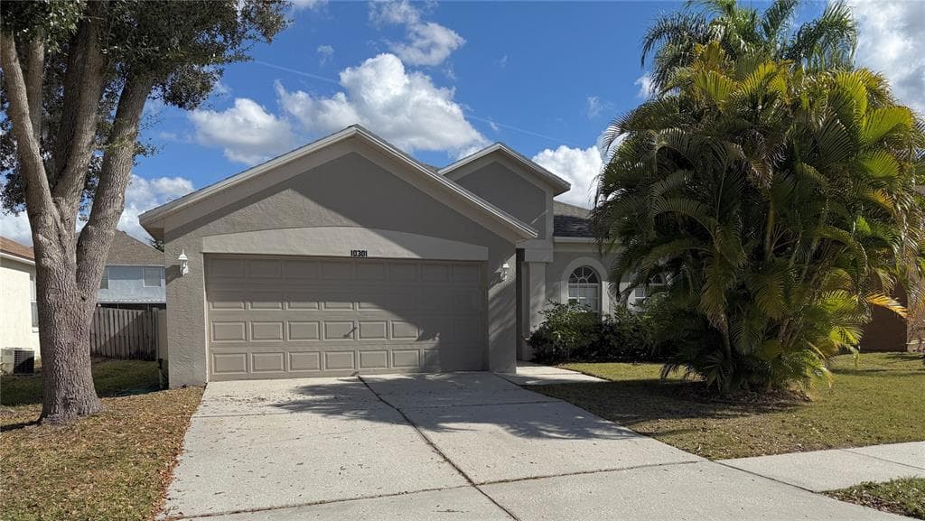 10301 GOLDENBROOK WAY TAMPA, FL 33647