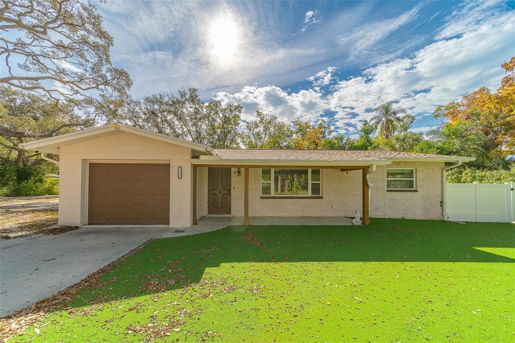 11146 51ST AVENUE N ST PETERSBURG, FL 33708