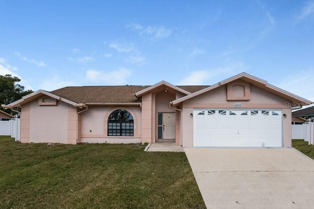 8823 GUM TREE AVENUE NEW PORT RICHEY, FL 34653
