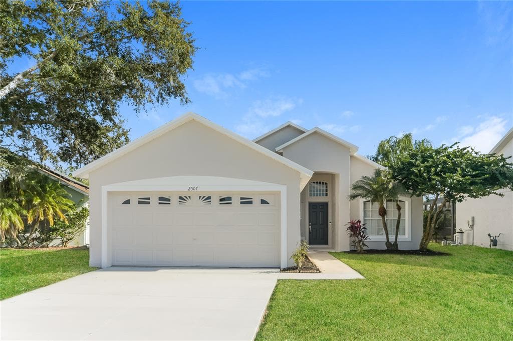 2507 HYBRID COURT KISSIMMEE, FL 34758