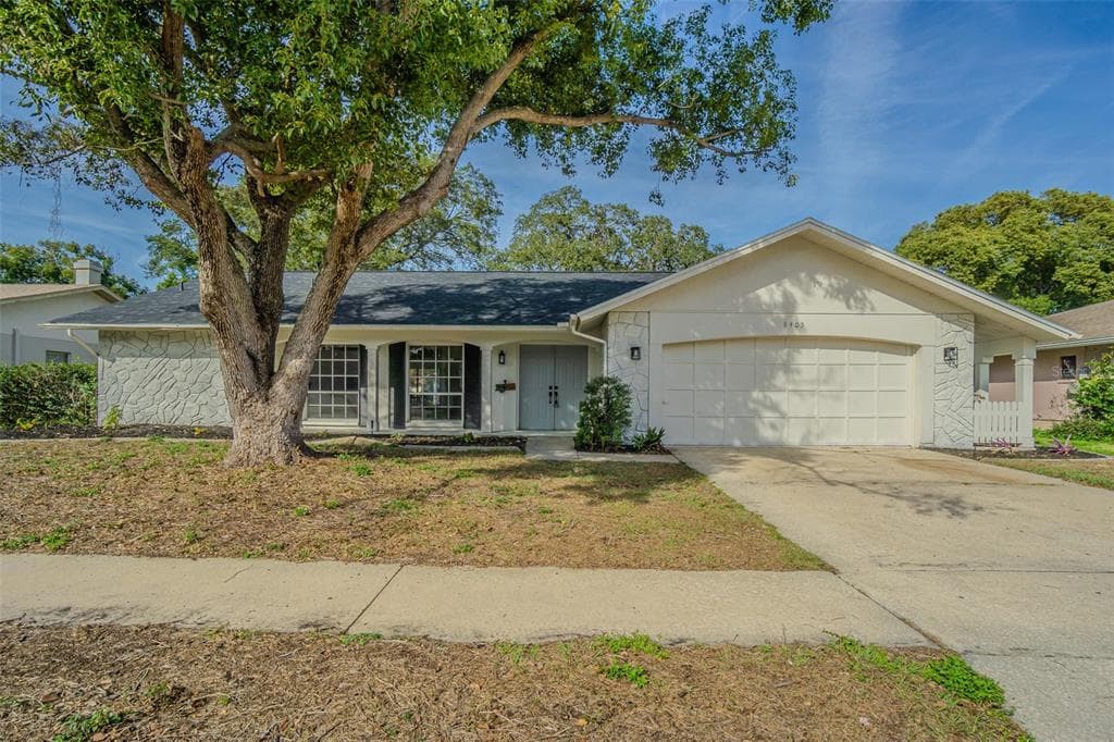8405 REYNOLDS DRIVE HUDSON, FL 34667