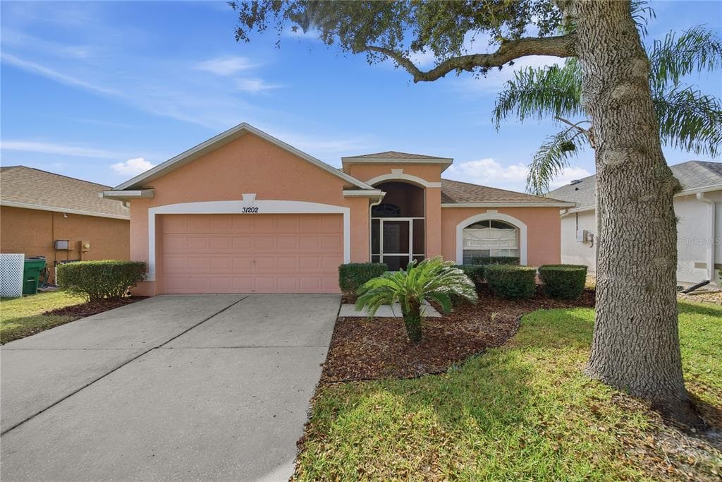 31202 BACLAN DRIVE WESLEY CHAPEL, FL 33545