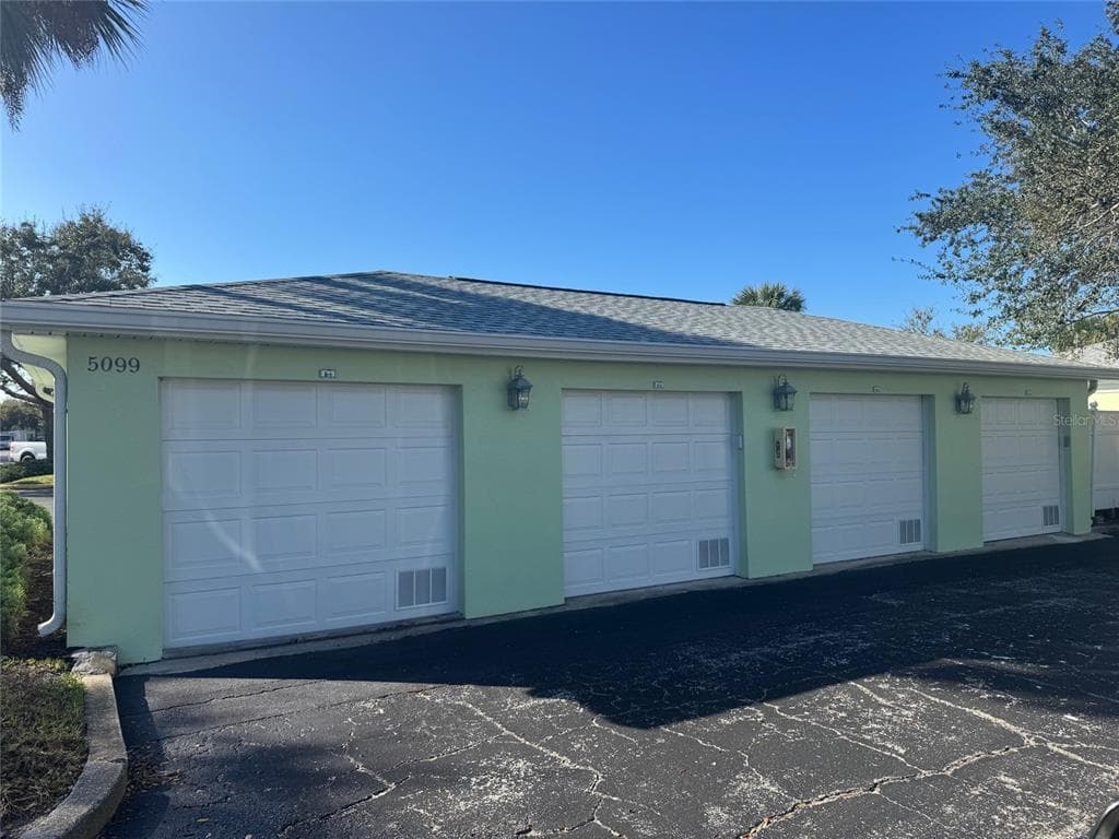 5099 COQUINA KEY DRIVE SE UNIT E-3 ST PETERSBURG, FL 33705