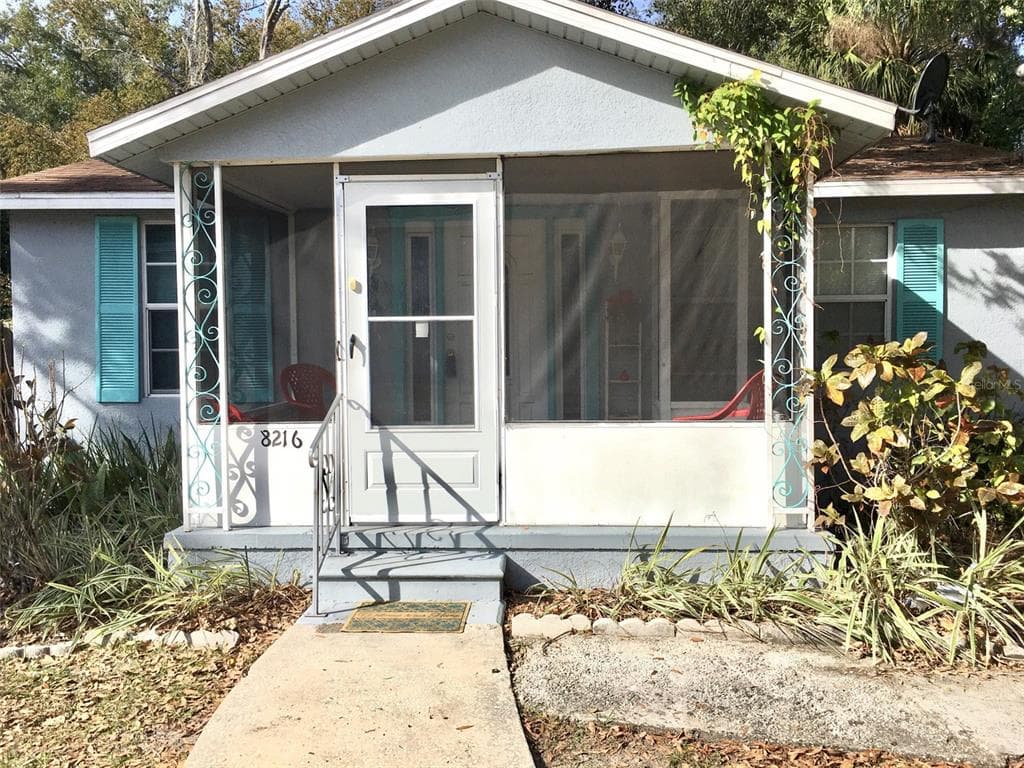 8216 N 19TH STREET TAMPA, FL 33604
