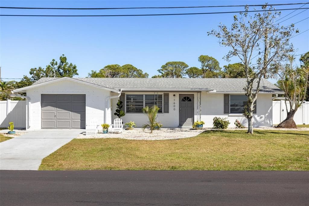 1600 MARYKNOLL ROAD ENGLEWOOD, FL 34223