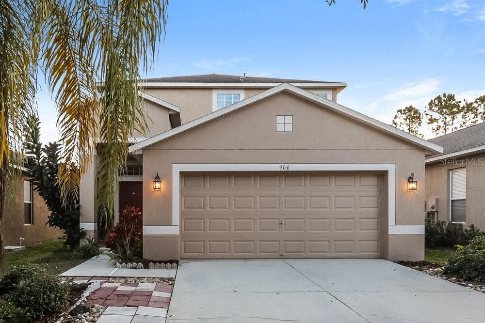906 WINDTON OAK DRIVE RUSKIN, FL 33570