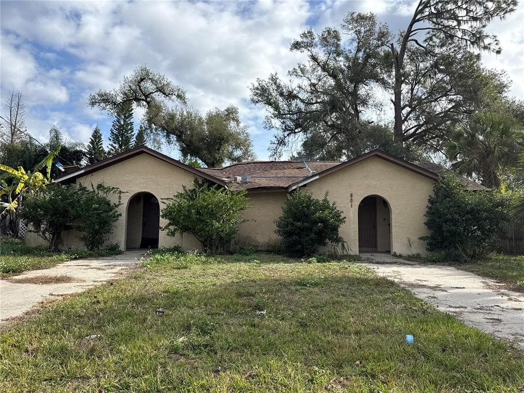 801 N KINGSWAY ROAD SEFFNER, FL 33584