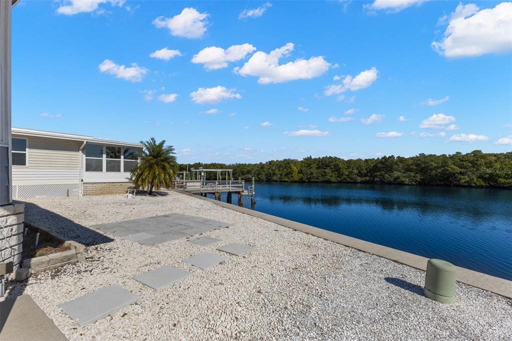 7113 MOUNT PINEY ROAD NE UNIT 719