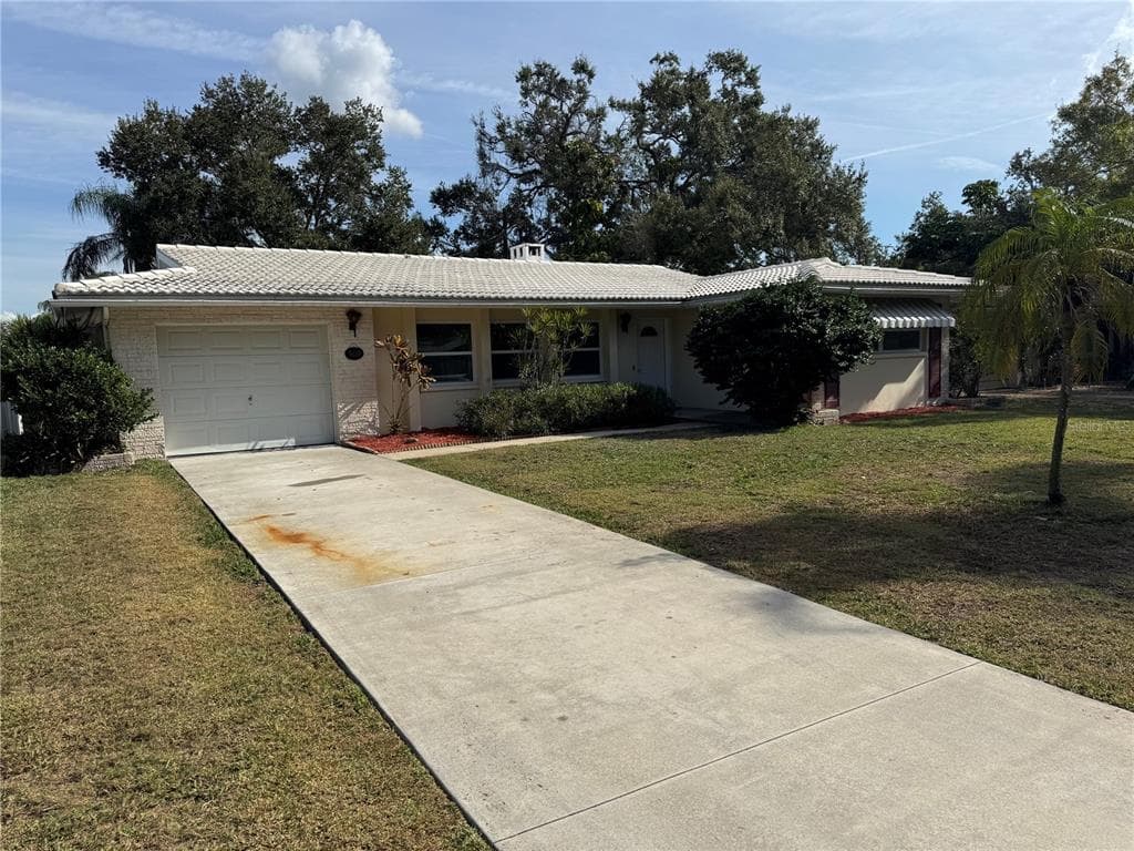 509 E PARK DRIVE LARGO, FL 33771