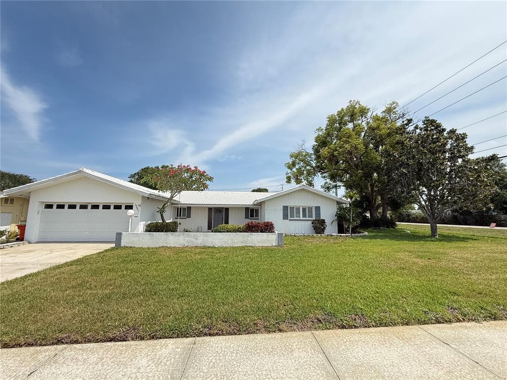 14001 YACHT CLUB BOULEVARD SEMINOLE, FL 33776