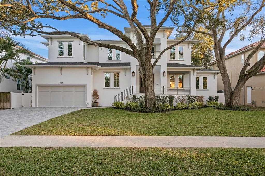 4614 W LOWELL AVENUE TAMPA, FL 33629