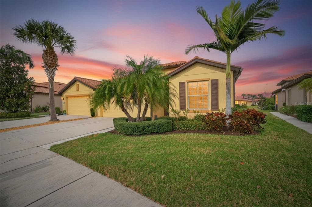 5455 SUNSET FALLS DRIVE APOLLO BEACH, FL 33572
