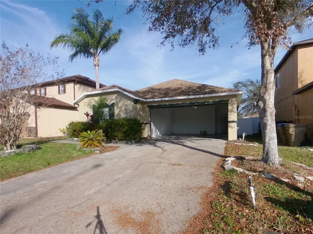 4621 ROSS LANIER LANE KISSIMMEE, FL 34758