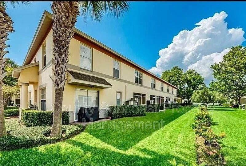 3872 MARINER DRIVE ST PETERSBURG, FL 33705