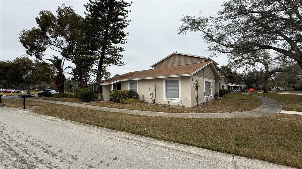 14731 PINE GLEN CIRCLE LUTZ, FL 33559
