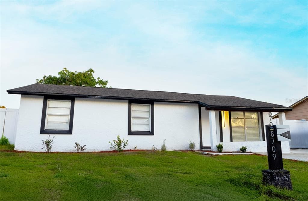 8709 MARLIN COURT