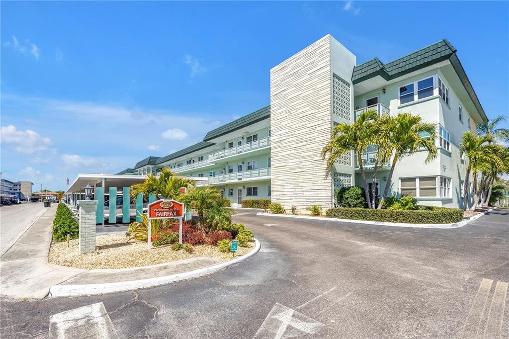 5935 30TH AVENUE S UNIT 105 GULFPORT, FL 33707