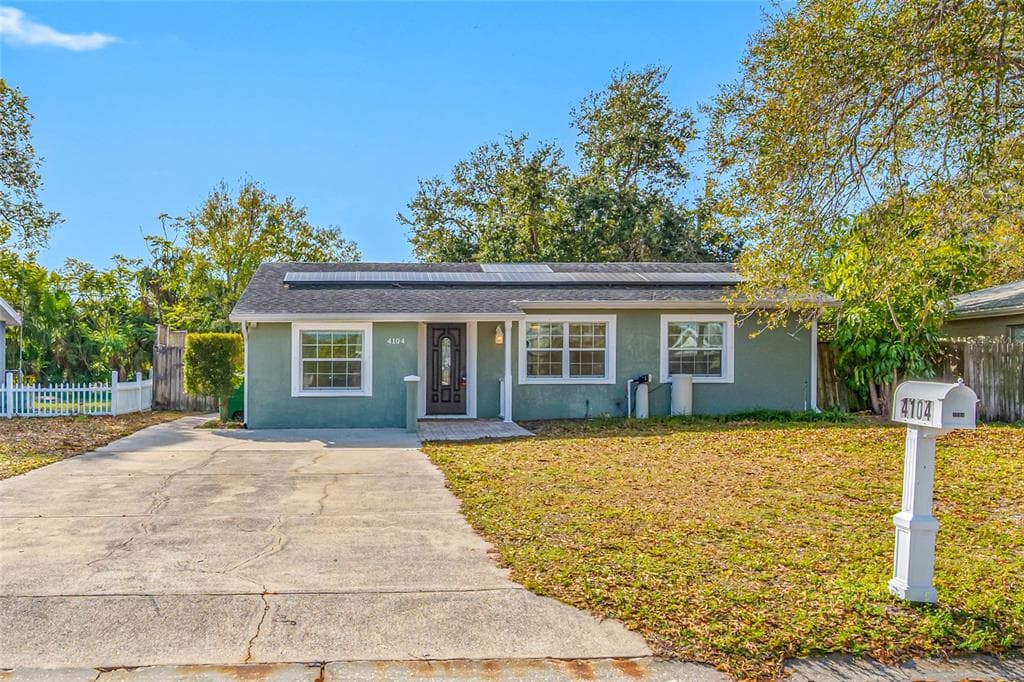 4104 W LEILA AVENUE TAMPA, FL 33616