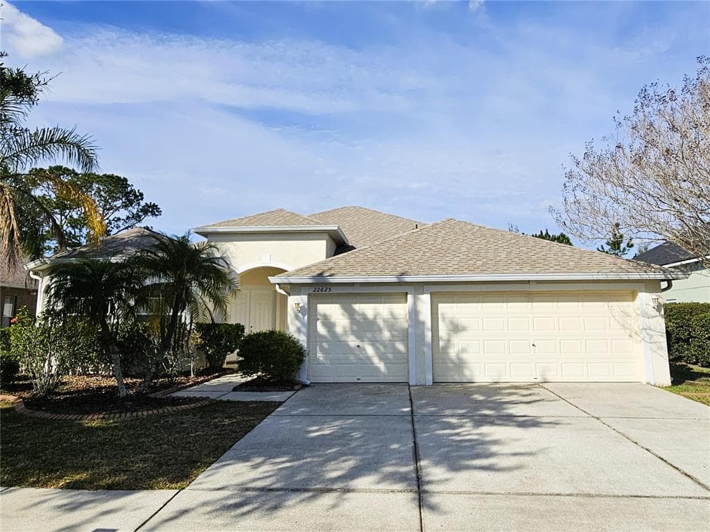 22625 EAGLES WATCH DRIVE LAND O LAKES, FL 34639