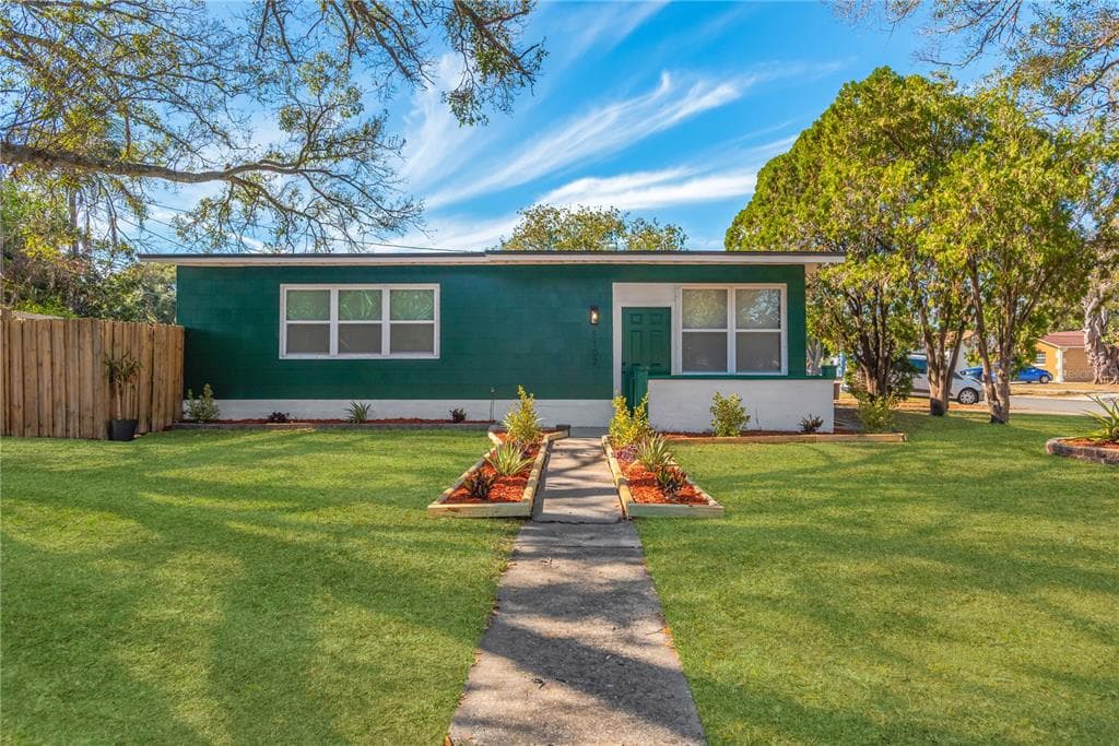 5102 NEWTON AVENUE S GULFPORT, FL 33707